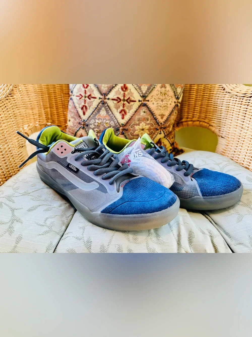Mens Brand New Vans off the Wall Skate Sneakers